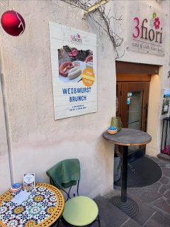 JETZT! SA+SO 🎄🍻
.
.
👉 „Link in Bio for more Infos!“
.
.
#3fiori #weisswurstbrunch #3fioribeer #altstadtbrixen #alpenburger #weihnachtsmarktbrixen #visitbrixen #würstl #italiancraftbeer #glühbier #bierstacheln