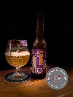 Das Neue Bier der Woche | La nuova birra della settimana: "Terminal Pale Ale", Session Pale Ale, Birrificio Brewfist (LO), 3,5%, 0,33l
.
D: leicht · zitronig · frisch
I: leggera · agrumata · rinfrescante
E: low-alcohol · refreshing · easy-drinking
.
.
#3fiori #dasbierderwoche #labirradellasettimana #italiancraftbeer #olympiaantholz2026