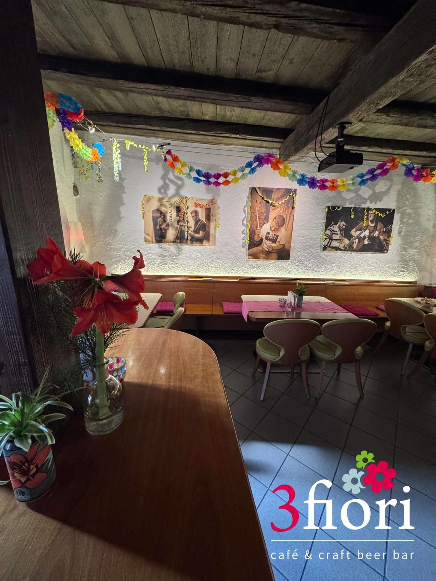 3fiori 1. Stock - Faschings Vibes!
.
.
👉 „Link in Bio für mehr Infos!“
.
#3fiori #beerandsnacks #südtirolercraftbeer #visitbrixen #focacciaburger